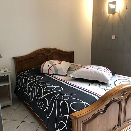 Bed and Breakfast Aux Berges Du Doubs Ougney-Douvot Esterno foto