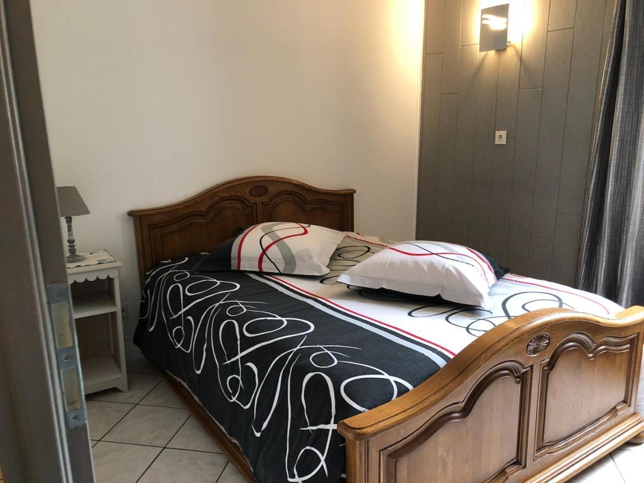 Bed and Breakfast Aux Berges Du Doubs Ougney-Douvot Esterno foto