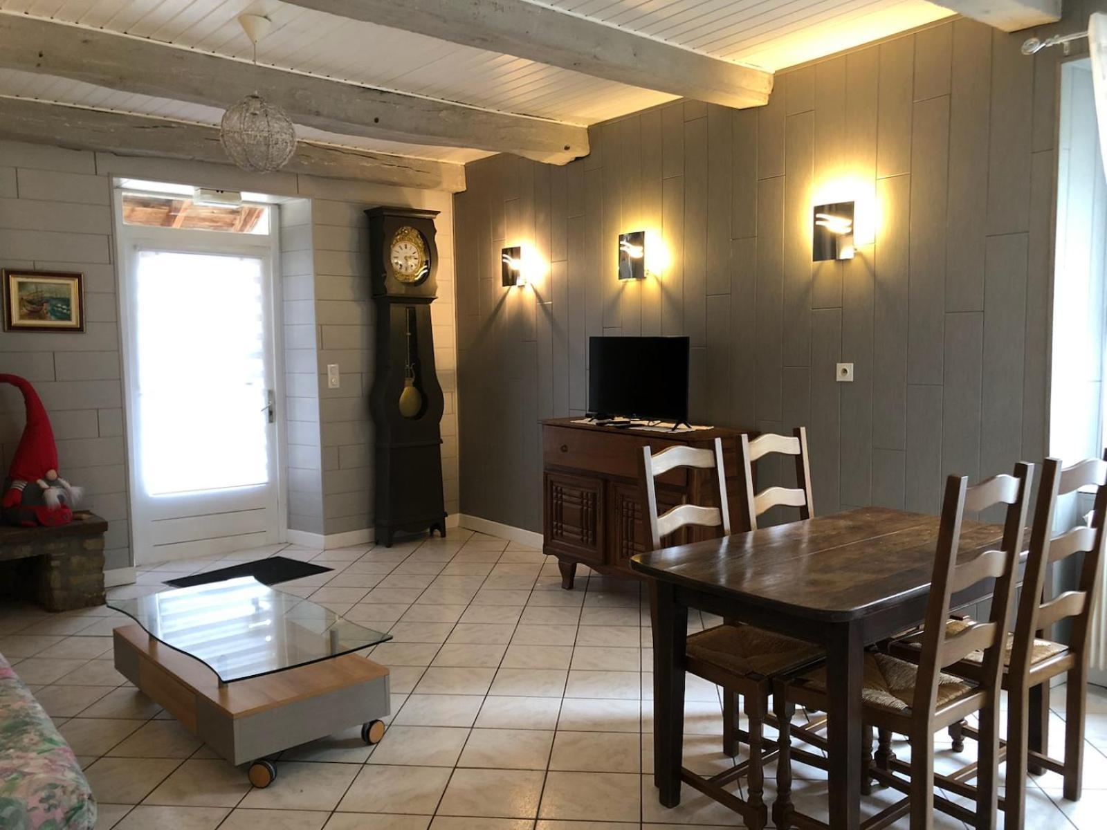 Bed and Breakfast Aux Berges Du Doubs Ougney-Douvot Esterno foto